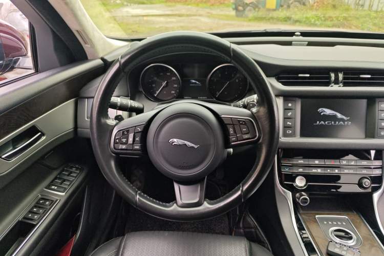 Used Jaguar XFL 2017 XFL 2.0T 200PS Luxury Edition
