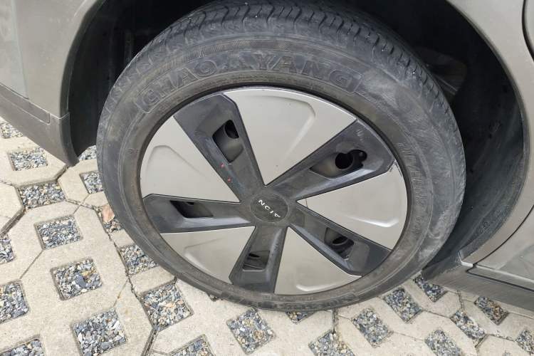 Used AION Y 2022 70 Enjoyment Edition Lithium Iron Phosphate Right Rear Wheel Hub