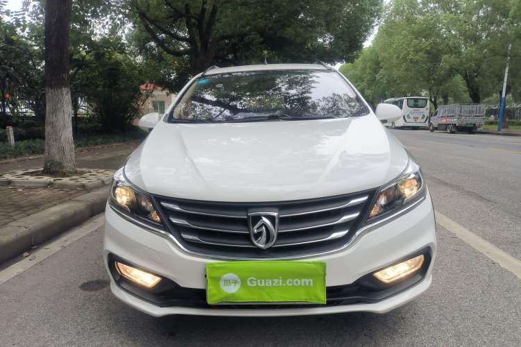 Used Baojun 310W 2017 1.5L Manual Comfort Version China VI Emission Standard