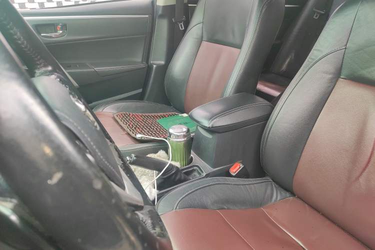 Used Toyota Corolla 2018 Dual-Engine 1.8L E-CVT Smart Edition