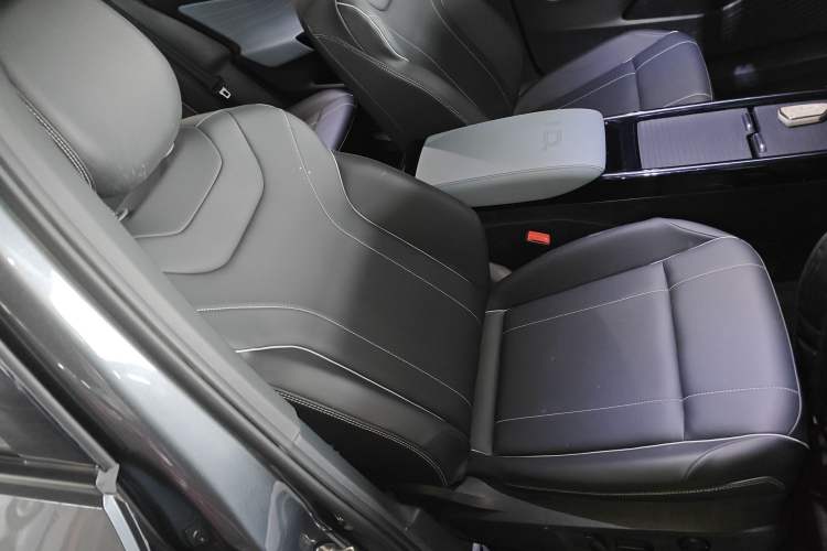 Used Volkswagen ID.4 X 2021 Pure+ Long-Range Edition
