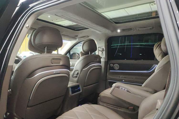 Used Hima AITO M9 2025 Extended-Range Ultra Version 52 kWh 6-Seater Headliner