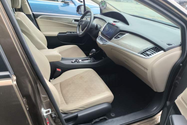 Used Honda Jade 2017 1.8L automatic Comfort version 5 seats