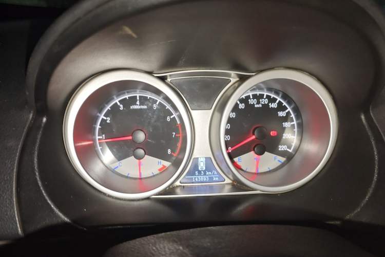 Used Geely Auto GX7 2013 2.0L Manual Entry-Level Trim