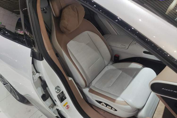 Used Avatr 07 2024 Ultra Range-Extended Four-Wheel Drive Right Front Seat