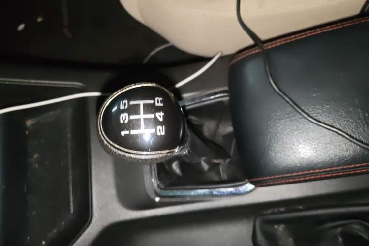 Used FORTHING Lingzhi 2023 M5L 1.6L Base Model 7 Seats