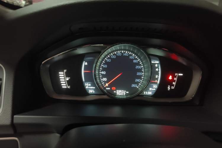 Used Volvo V60 2015 T5 Zhiya Edition