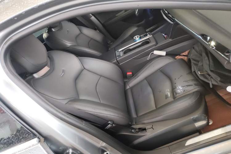 Used Cadillac CT6 2023 28T Luxury Version