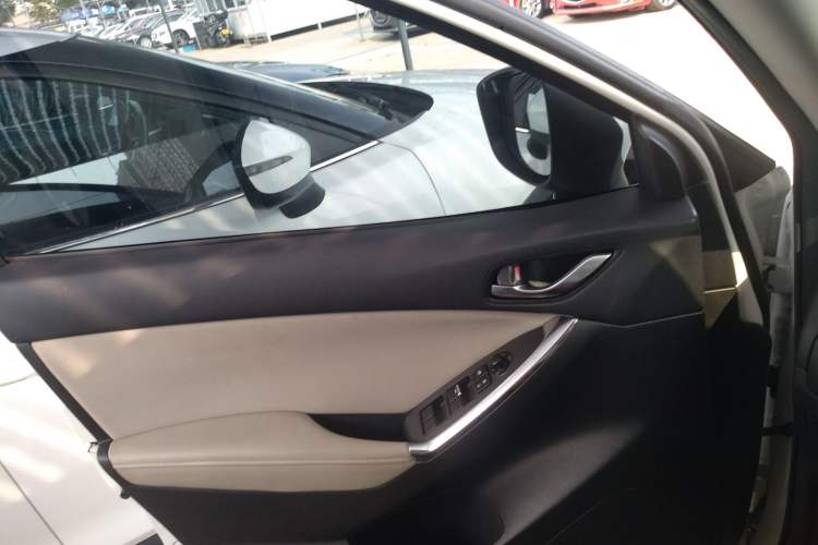 Used Mazda CX-5 2013 2.0L Manual Two-Wheel Drive Comfort Version