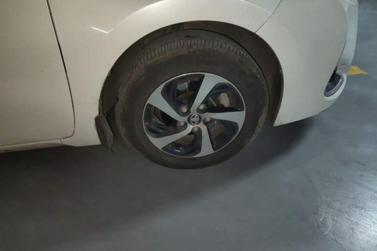 Used Toyota Levin 2017 Revised 185T CVT Elite Edition China V Standard Right Front Wheel Hub