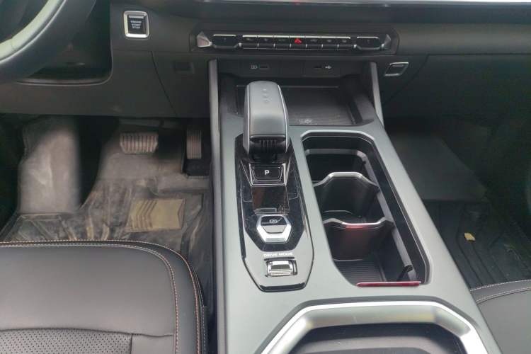 Used Geely Auto Haoyue L 2024 2.0T DCT Prestige Version