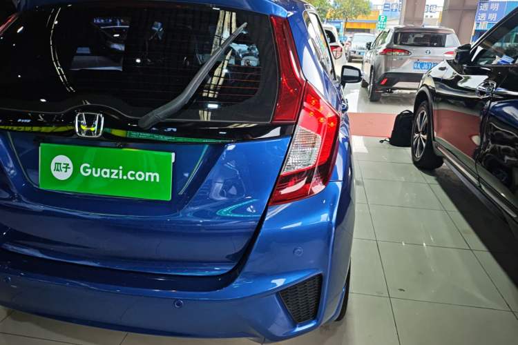 Used Honda Fit 2016 1.5L LXS CVT Comfort Sunroof Version Exterior 3