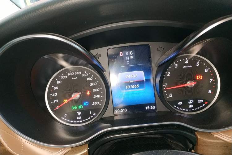 Used Mercedes-Benz V-Class 2021 V 260 Avantgarde Edition
