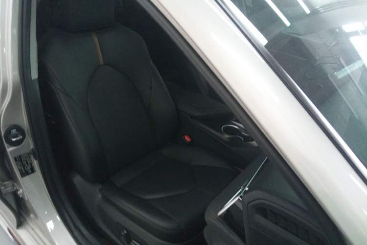 Used Toyota Camry 2023 2.5G Luxury Edition