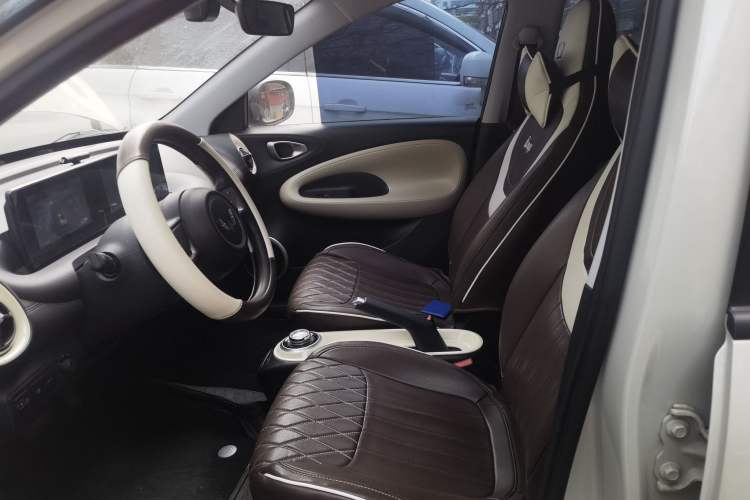 Used Wuling Bingo 2023 203km Light Edition Left Front Seat
