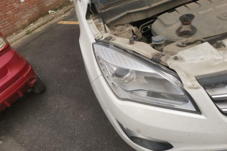 Used Changan CS35 2014 1.6L Manual Luxury Model China IV Standard
