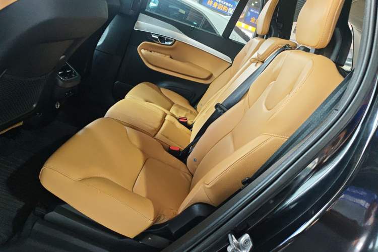 Used Volvo XC90 2015 T6 Zhiyi Edition 7-Seater
