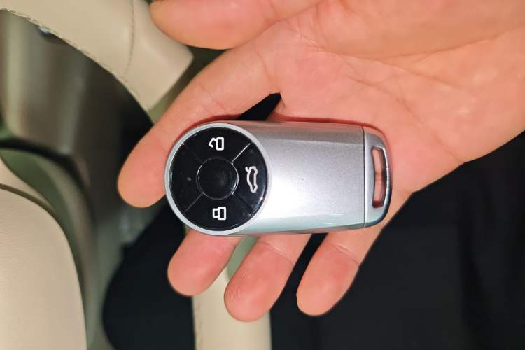 Used ORA Good Cat 2025 Model, 430 km Prestige Version
