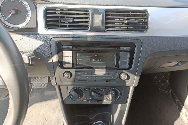 Used Skoda Rapid 2018 1.6L Automatic Comfort Edition
