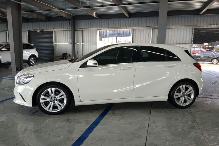 Used Mercedes-Benz A-Class (Import) 2017 Revised A 200 Dynamic Edition
