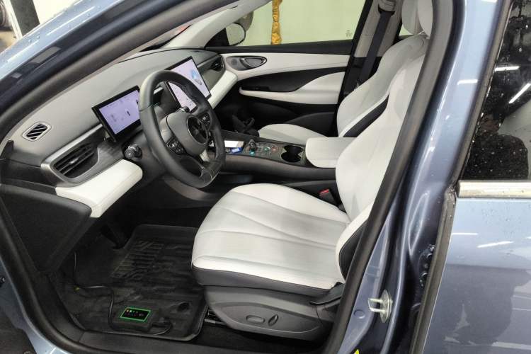 Used BYD Seal 05 DM-i 2025 DM-i Intelligent Drive 120KM Flagship Model Left Front Seat