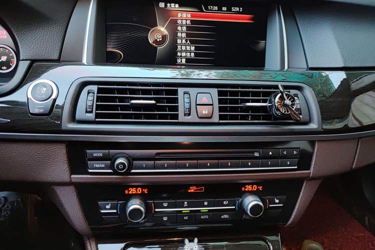 Used BMW 5 Series 2017 525Li Luxury Design Package
