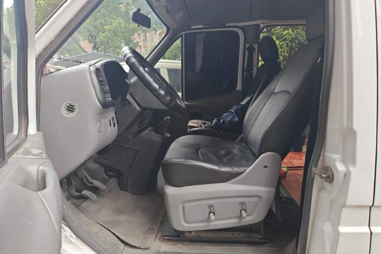 Used JMC Transit 2017 2.8T Commercial Version Long Wheelbase Mid-Roof 6/7/8-Seater JX493
