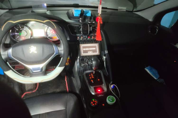 Used Peugeot 3008 2015 1.6THP Automatic Prestige Edition
