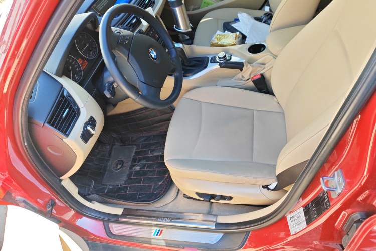 Used BMW X1 2013 sDrive18i Leading Model
