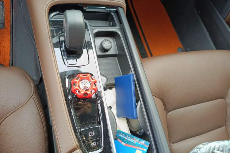 Used Volvo V90 2024 Cross Country B5 AWD Smart Range Edition