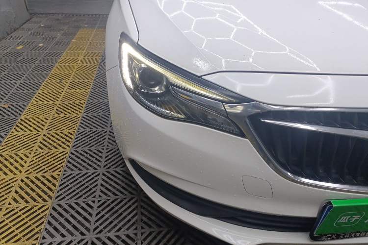 Used Buick GT 2018 15T Dual-Clutch Advanced Model China V Standard Right Front Headlight