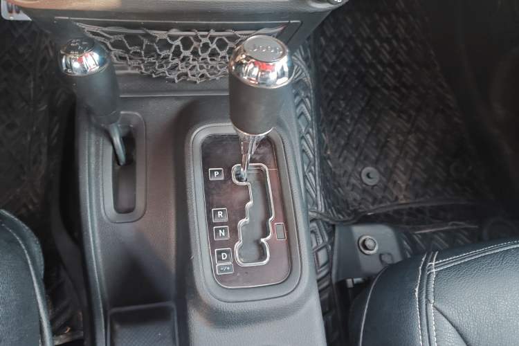 Used Jeep Wrangler 2015 2.8TD Sahara Four-Door Comfort Edition