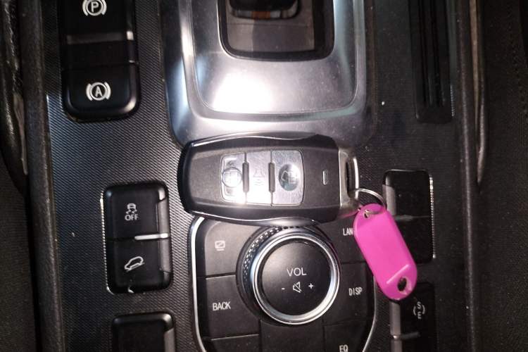 Used Haval H6 Coupe 2017 Red-Label 2.0T Automatic Two-Wheel Drive Urban Model