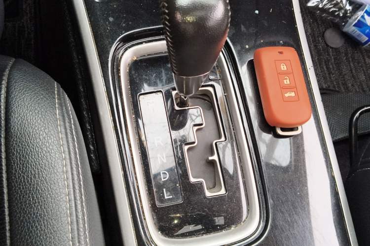 Used Mitsubishi Outlander 2016 2.4L 4x4 Elite Edition 5 Seats