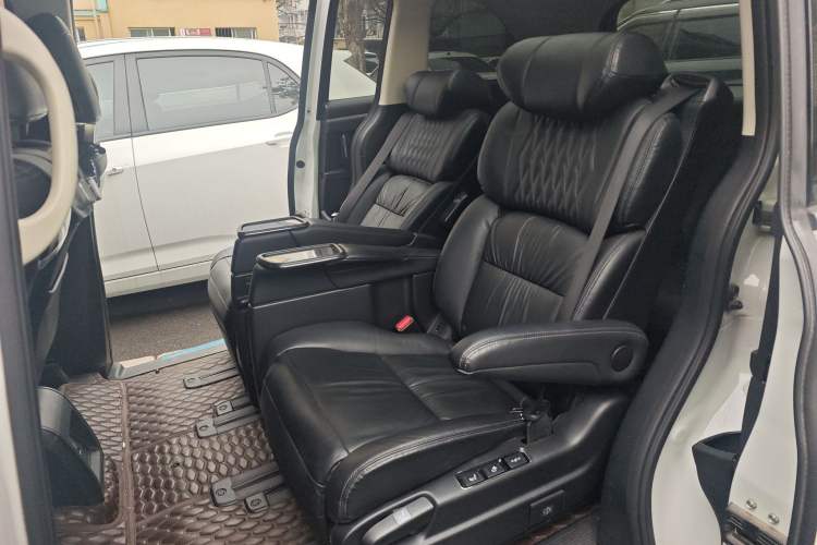 Used Honda Elysion 2022 2.0L eHEV Luxury Edition