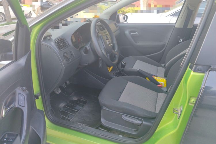 Used Volkswagen Polo 2014 1.4L Manual Fashion Edition