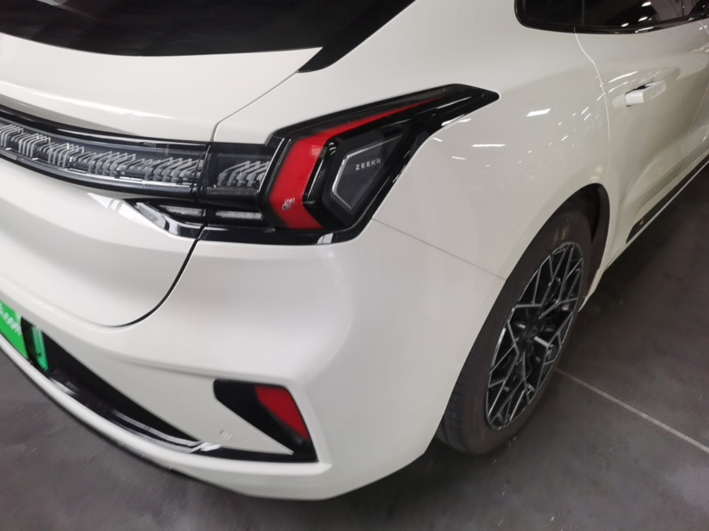 Zeekr 001 2024 WE Edition 95 kWh All-Wheel Drive — снимка 9