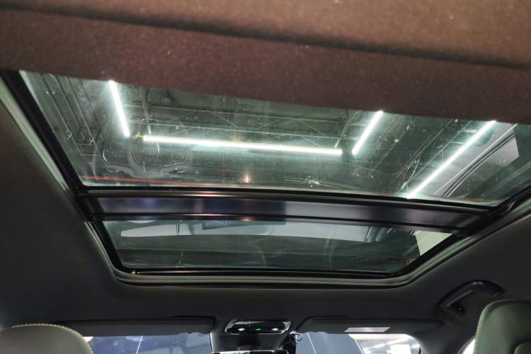 Used Lynk & Co 03 2025 1.5TD DCT Champion Edition Pro Headliner