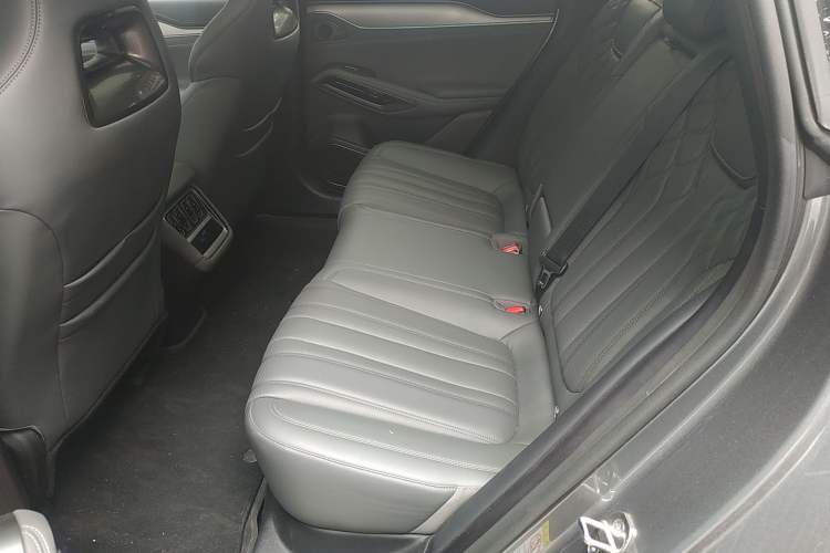 Used BYD Song L EV 2025 Intelligent Driving Version 662 km LiDAR Excellence Edition