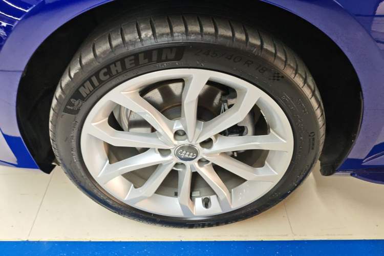 Used Audi A4L 2019 40 TFSI Fashion Edition China VI Emission Standard