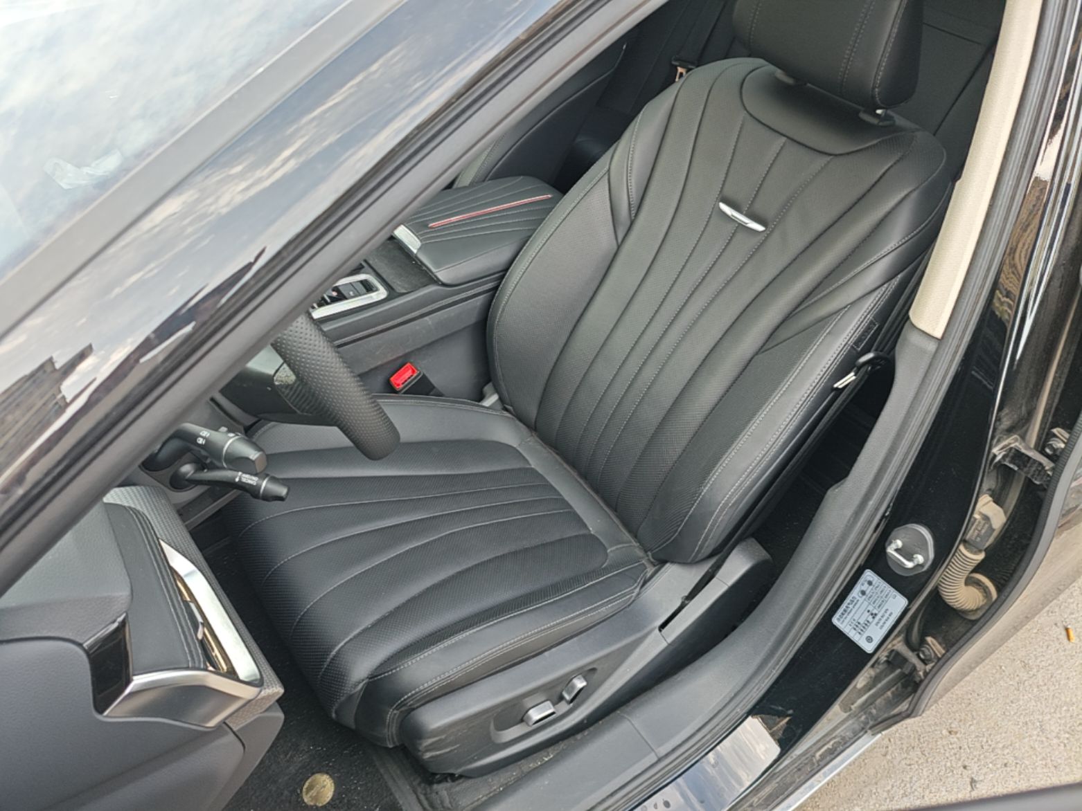 Hongqi H5 2024 1.5T DCT Smart Connect Flagship Edition - Chinese Trim Yun — снимка 17