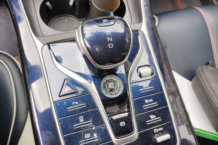 Used BYD Qin PLUS 2021 DM-i 55KM Flagship Model Gear Lever
