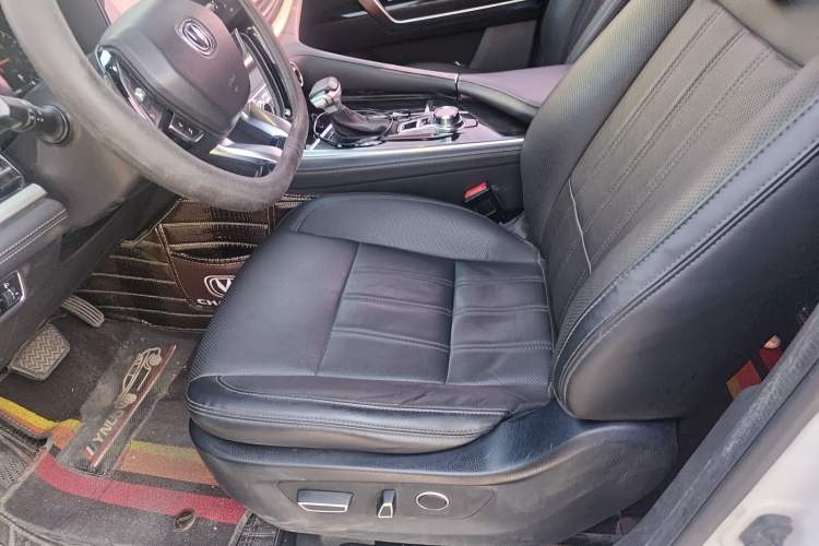 Used CHANGAN CS95 2019 2.0T Four-Wheel Drive Luxury Version