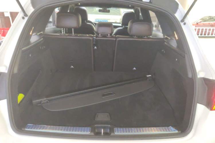 Used Mercedes-Benz GLC 2020 Facelifted GLC 260 L 4MATIC Dynamic Edition
