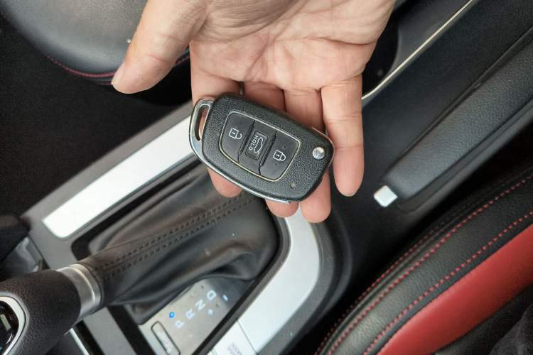 Used Hyundai Elantra (6th Generation / Lingdong) 2016 1.6L Automatic ZhiXuan – Elite Version Vehicle Key