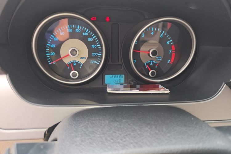 Used Buick Excelle 2013 1.5L Manual Classic Model
