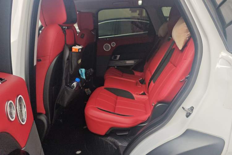 Used Land Rover Range Rover Sport 2022 3.0 L6 YAO Black Edition
