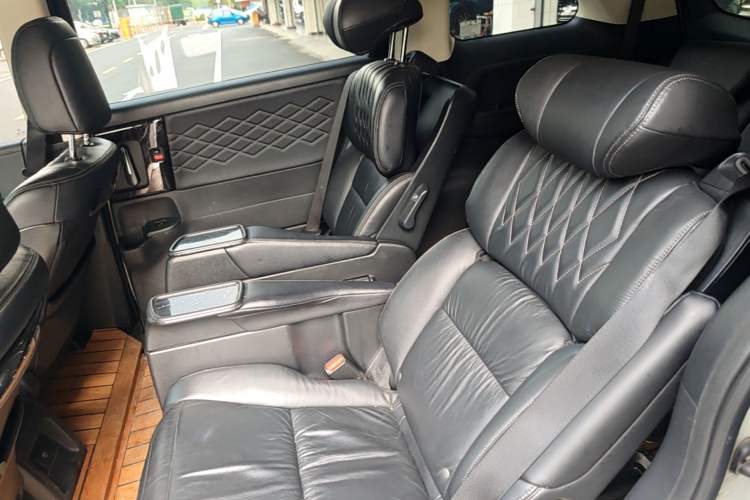 Used Honda Elysion 2019 2.0L Hybrid Luxury Edition
