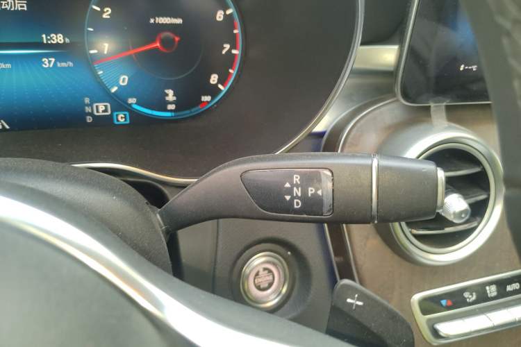 Used Mercedes-Benz GLC 2020 Facelift GLC 300 L 4MATIC Dynamic Edition
