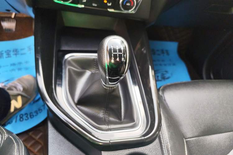 Used Dongfeng Fengon S560 2019 1.8L Manual Urban Model
